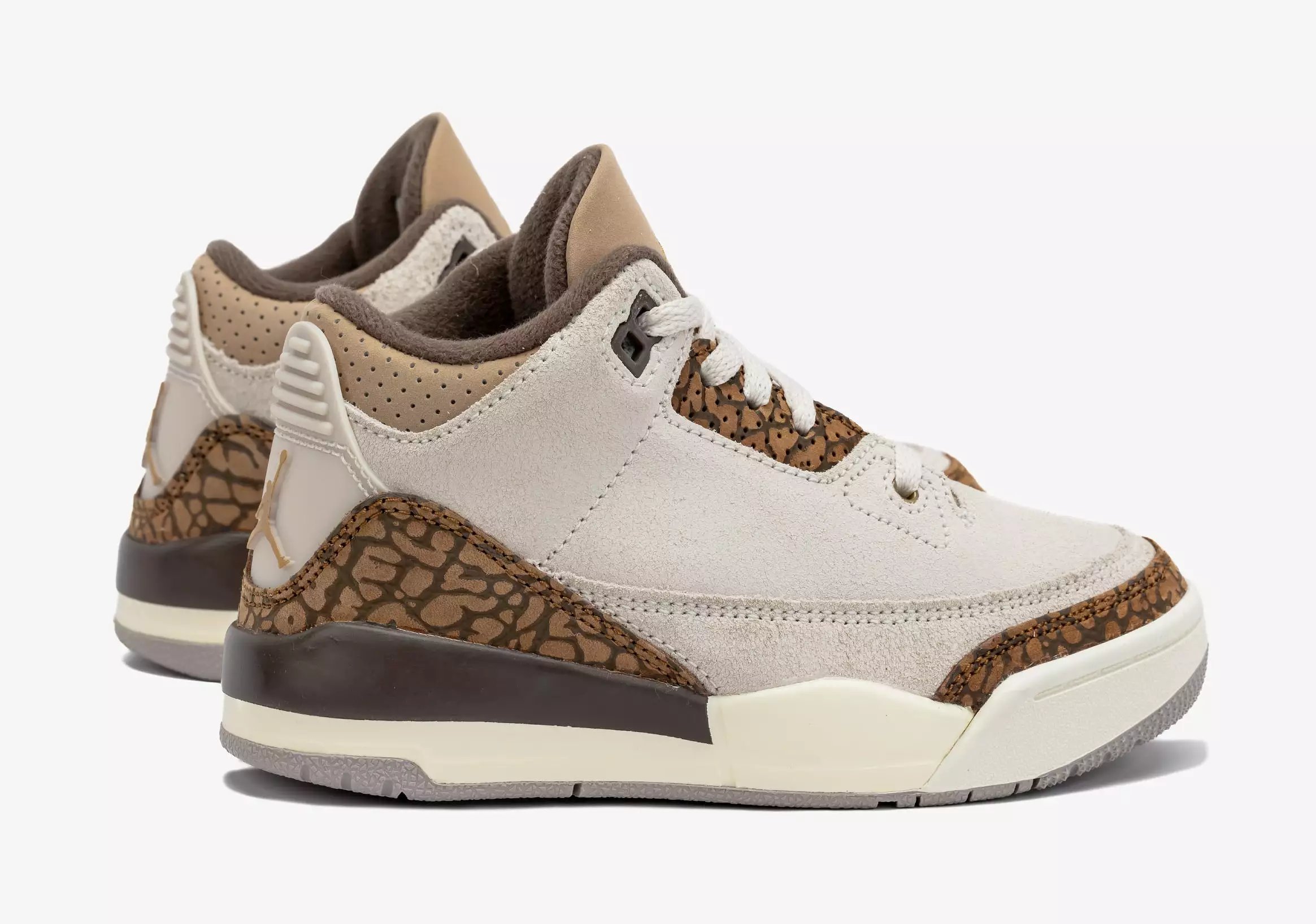 Air Jordan 3 Retro Palomino Preschool Lifestyle Shoes (Light Orewood Brown/Palomino)