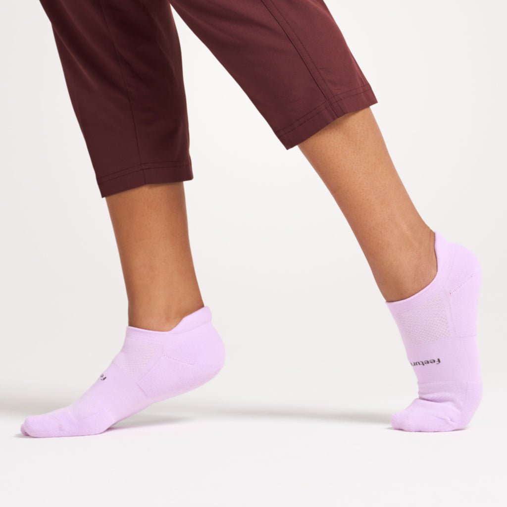 Feetures High Performance Ultra Light No Show Tab Socks - Purple Orchid