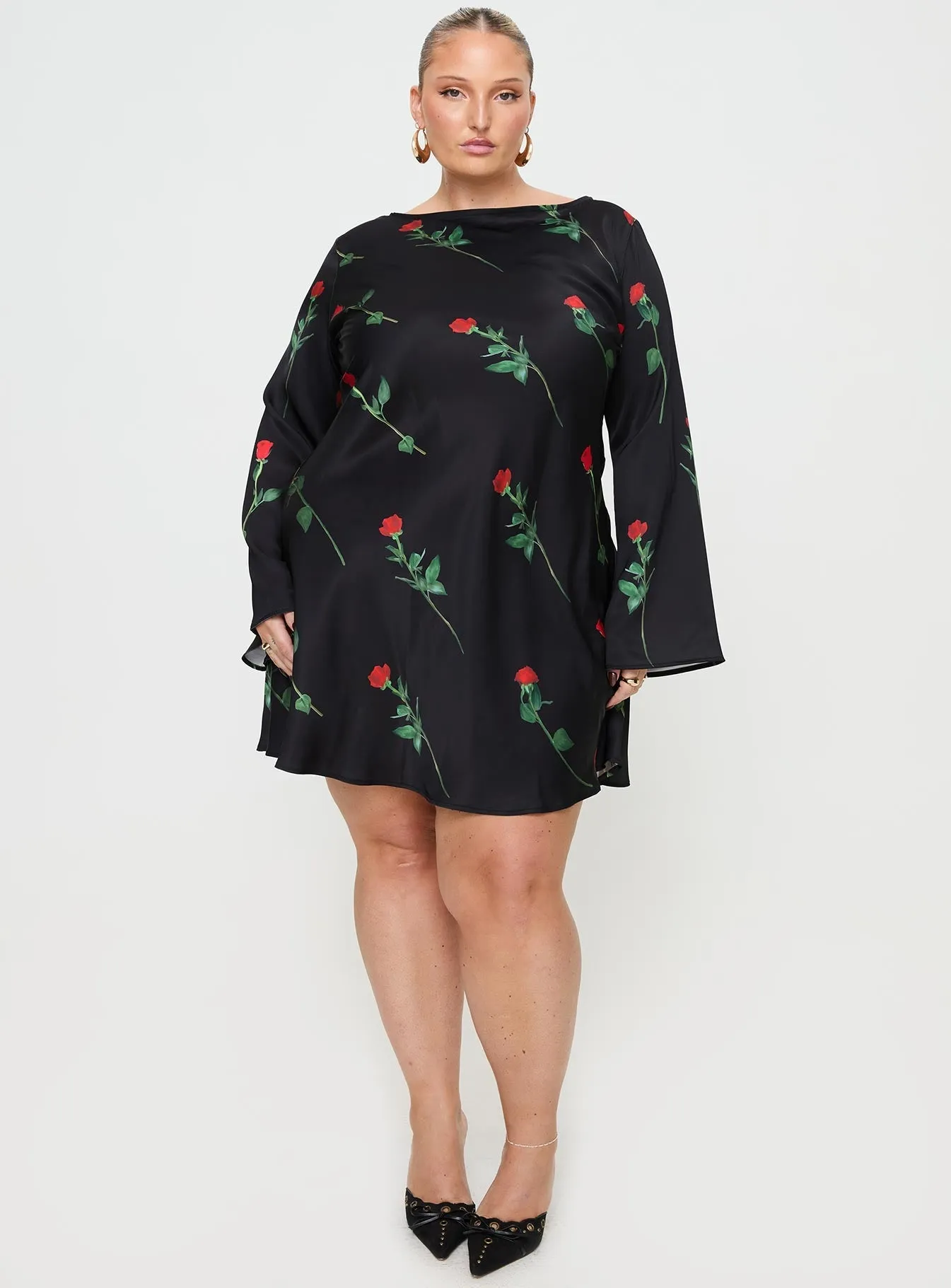 Heartfelt Long Sleeve Mini Dress Black Curve