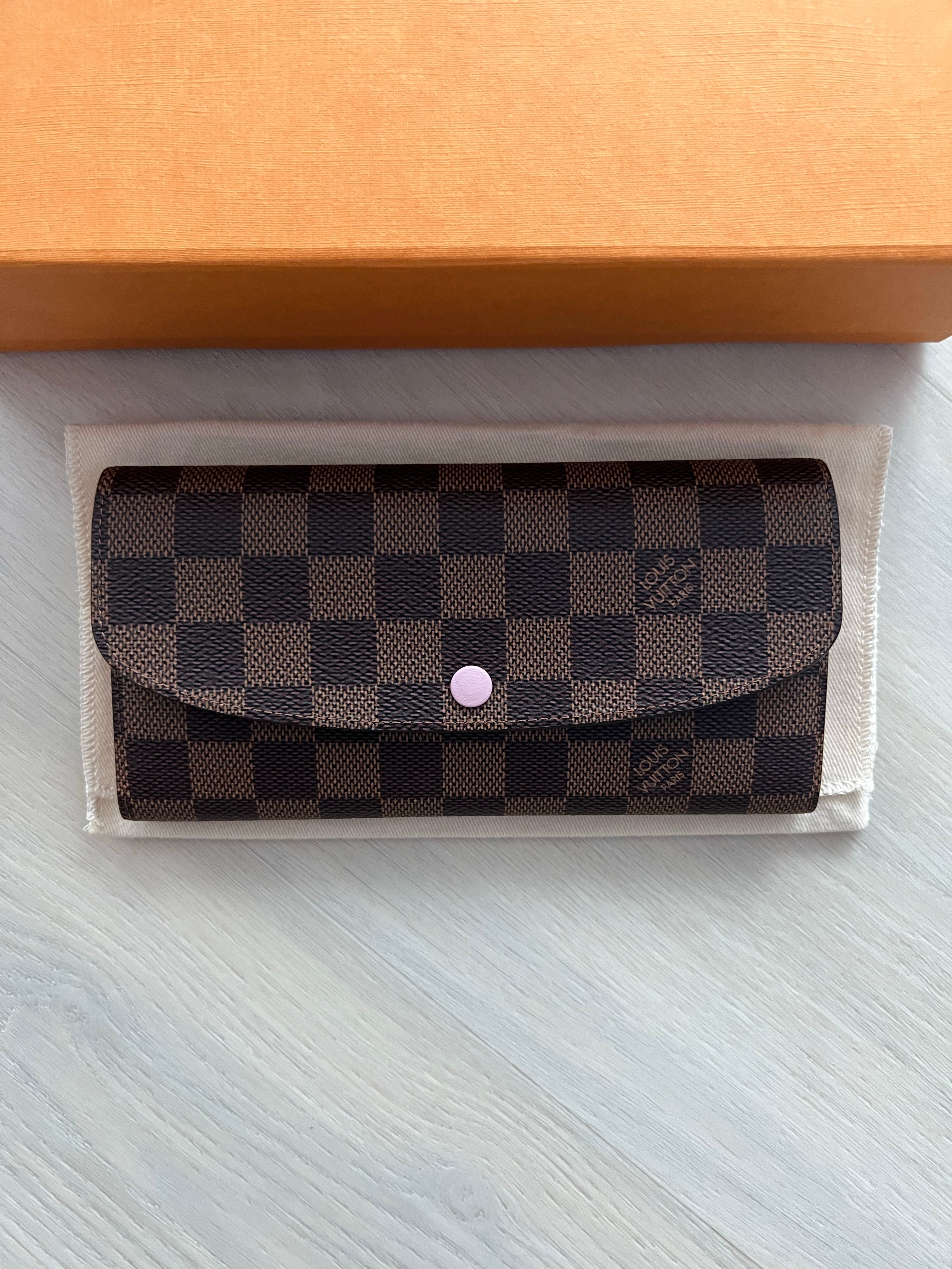 Louis Vuitton Emilie Wallet