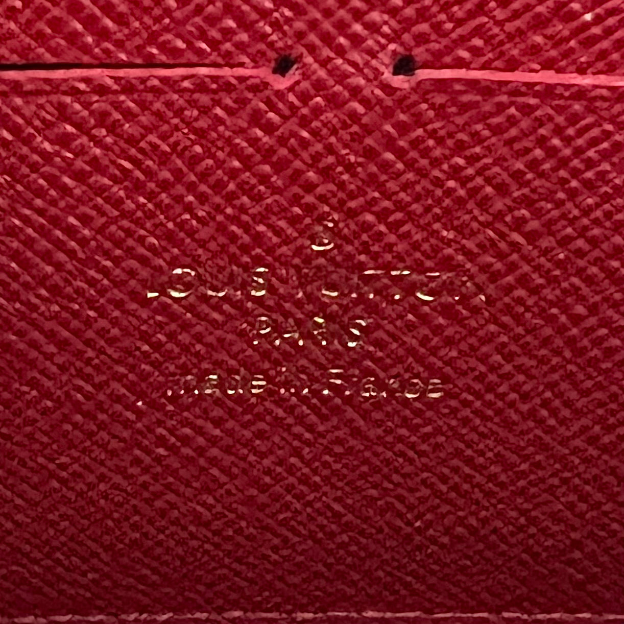 Louis Vuitton Retiro Zippy Wallet