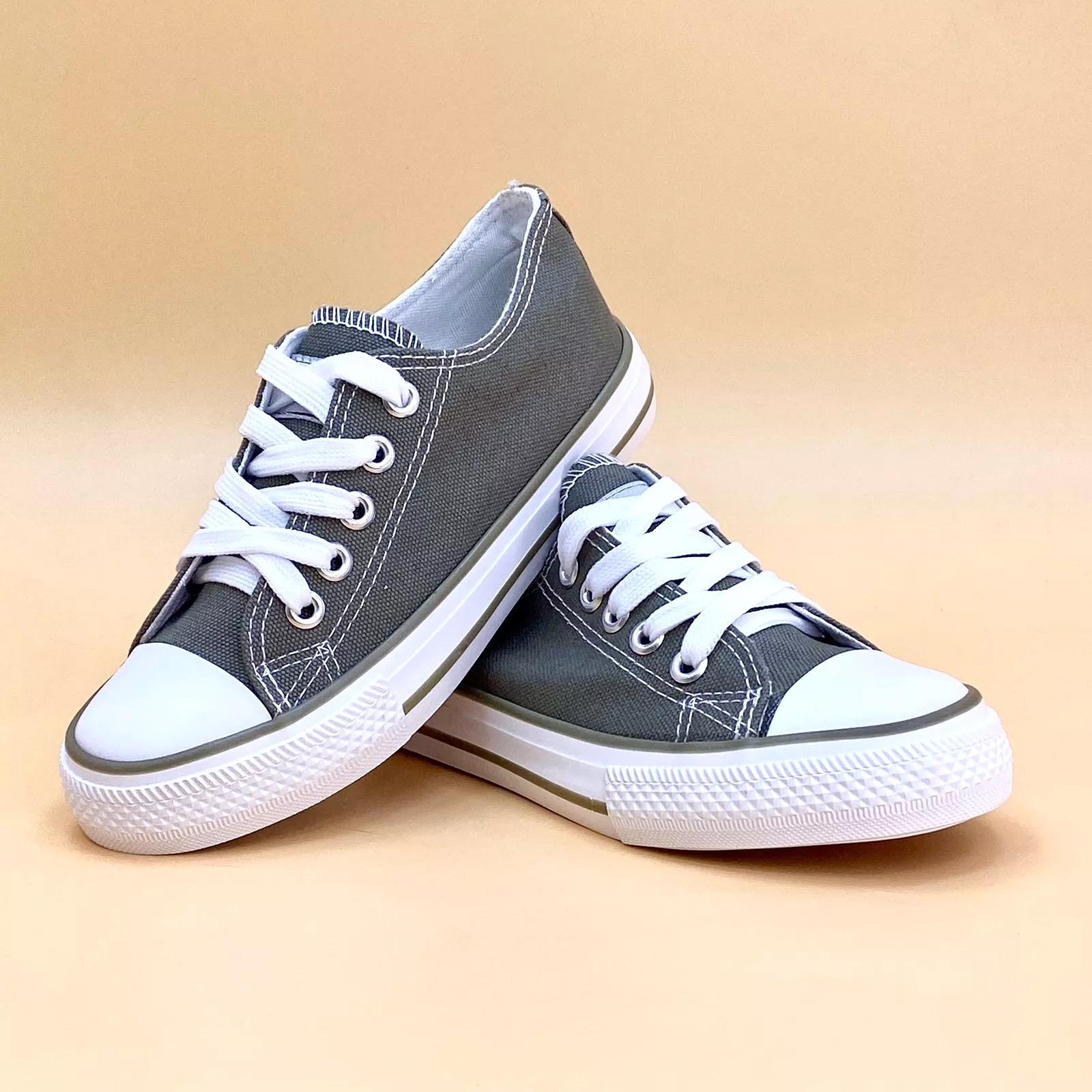 NEW ,  KIDS SHOES K777 SIZE 31-36